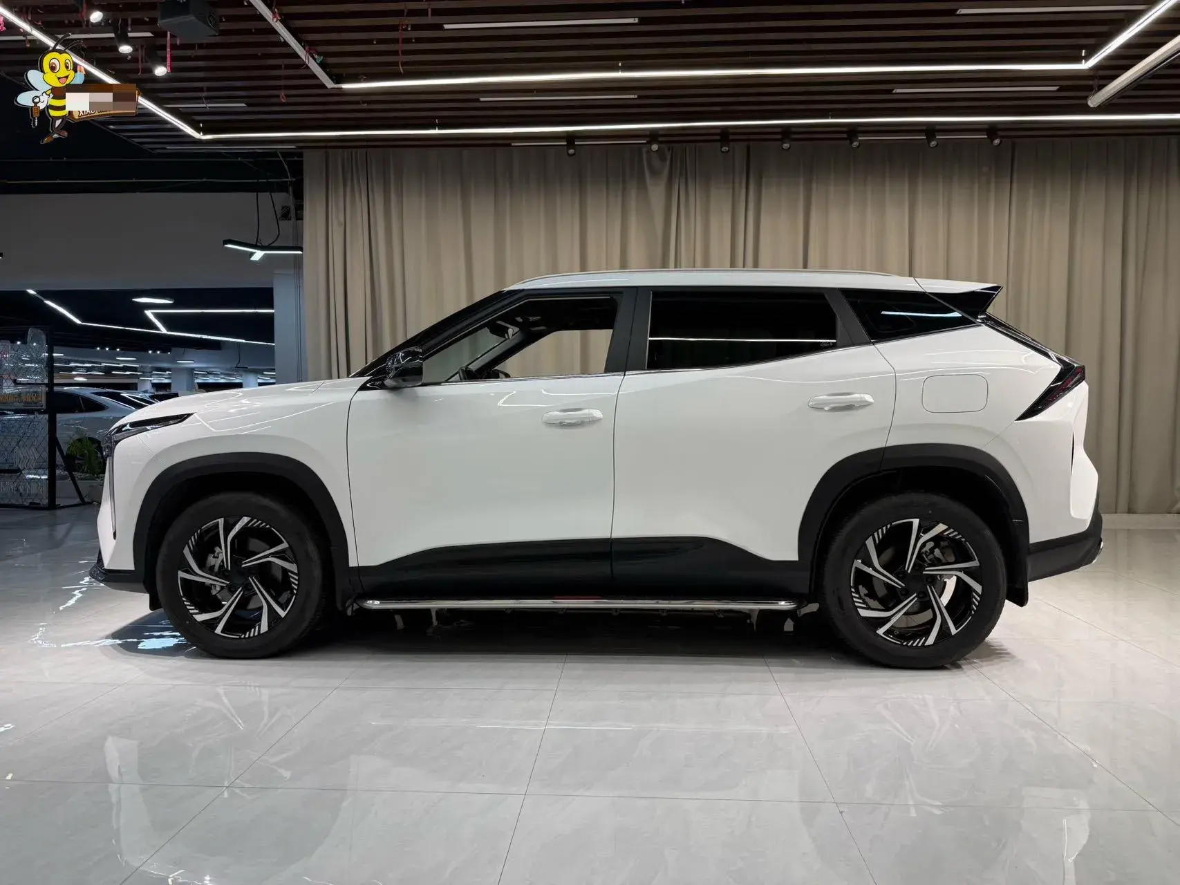 2023 GEELY AZKARRA thumbnail 4