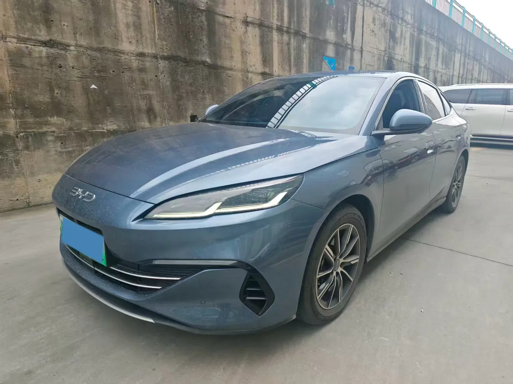 2024 BYD SEAL view 1