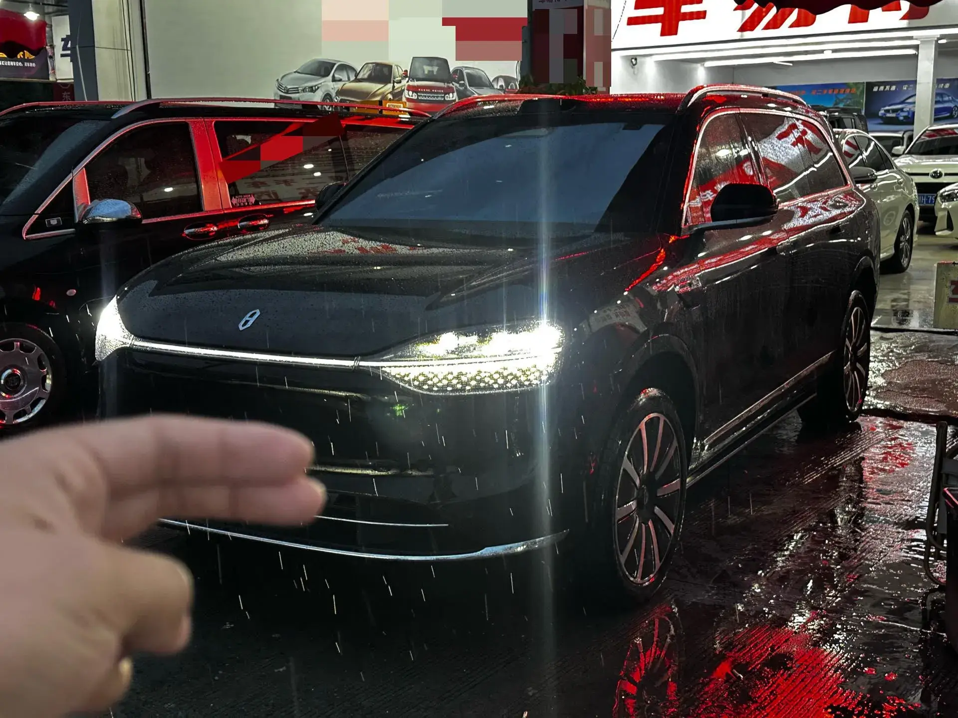 2025 AITO AITO view 1