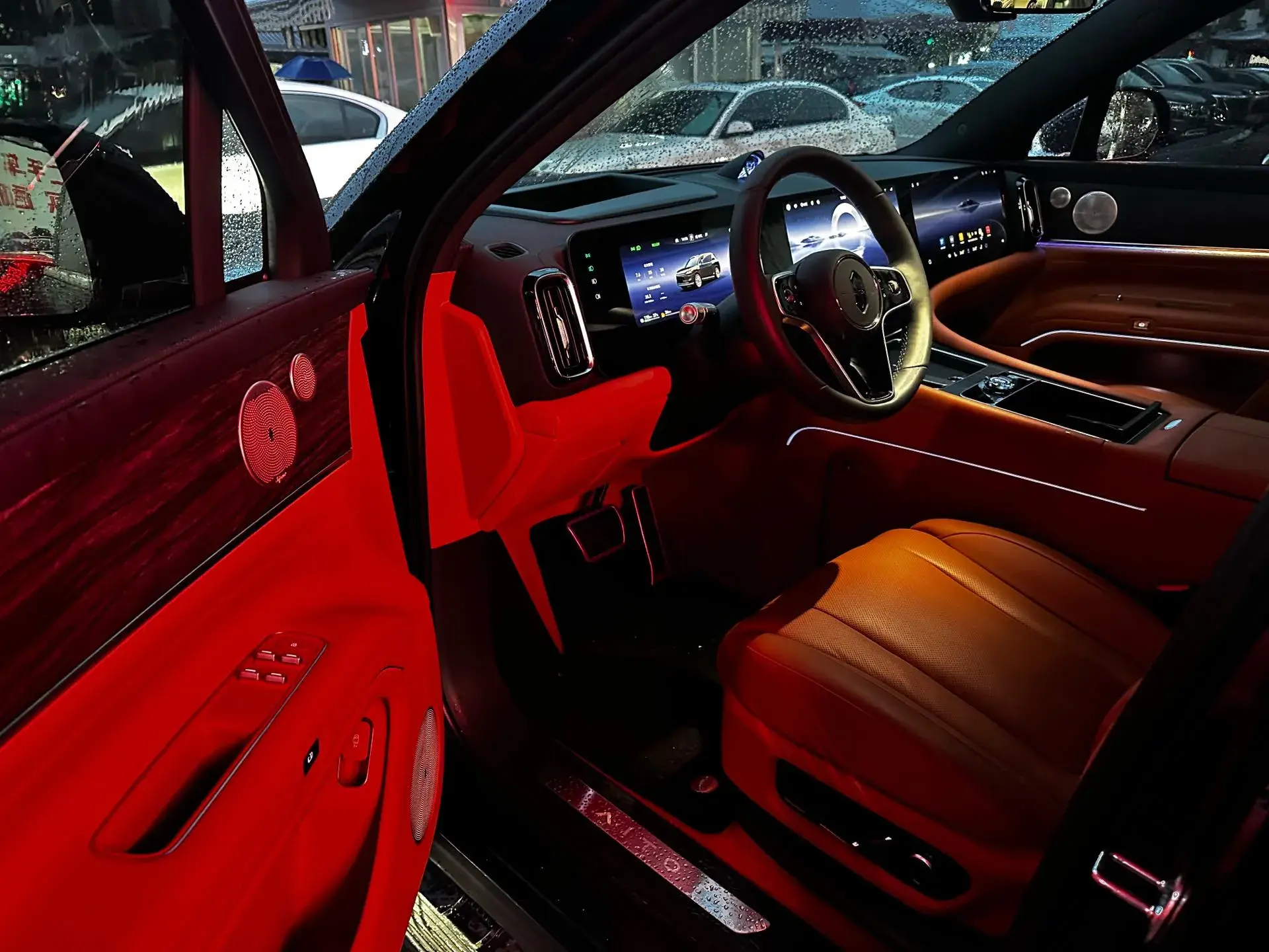 2025 AITO AITO thumbnail 3