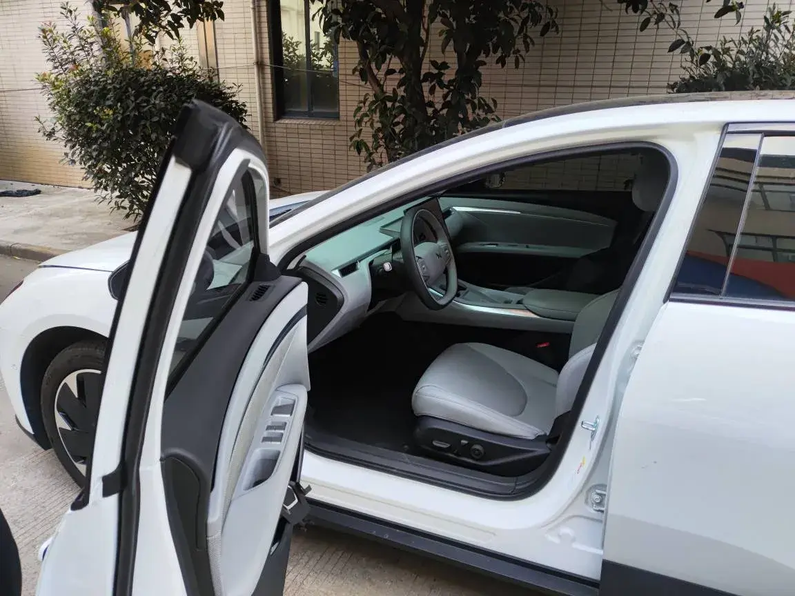 2025 XPENG MONA thumbnail 2