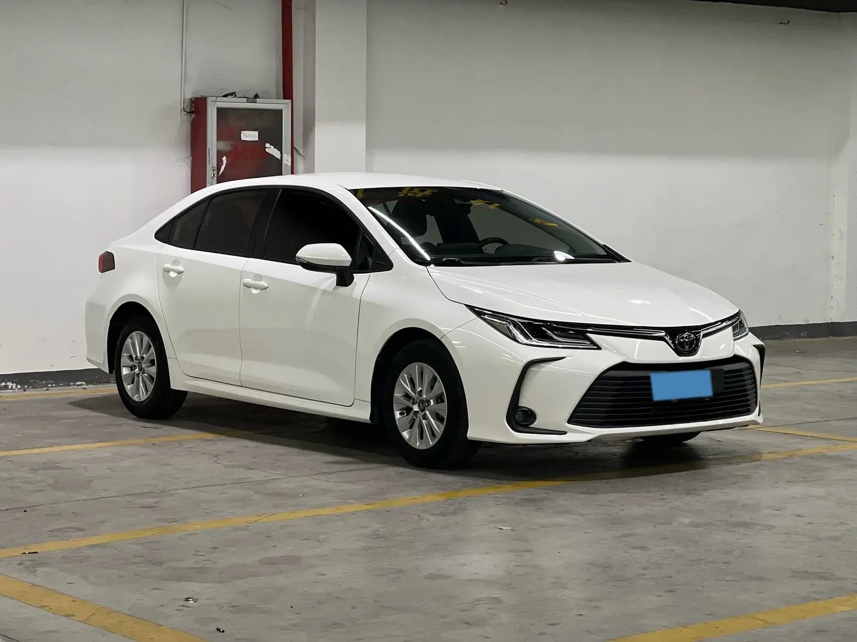 2021 TOYOTA COROLLA thumbnail 2