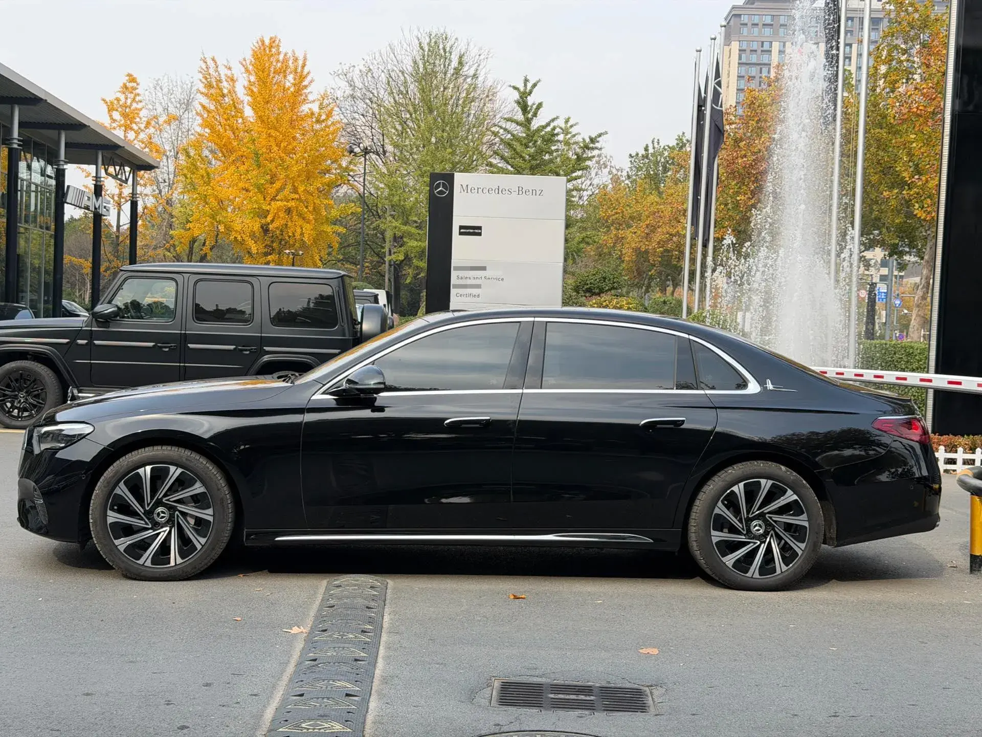 2025 MERCEDES-BENZ E thumbnail 2