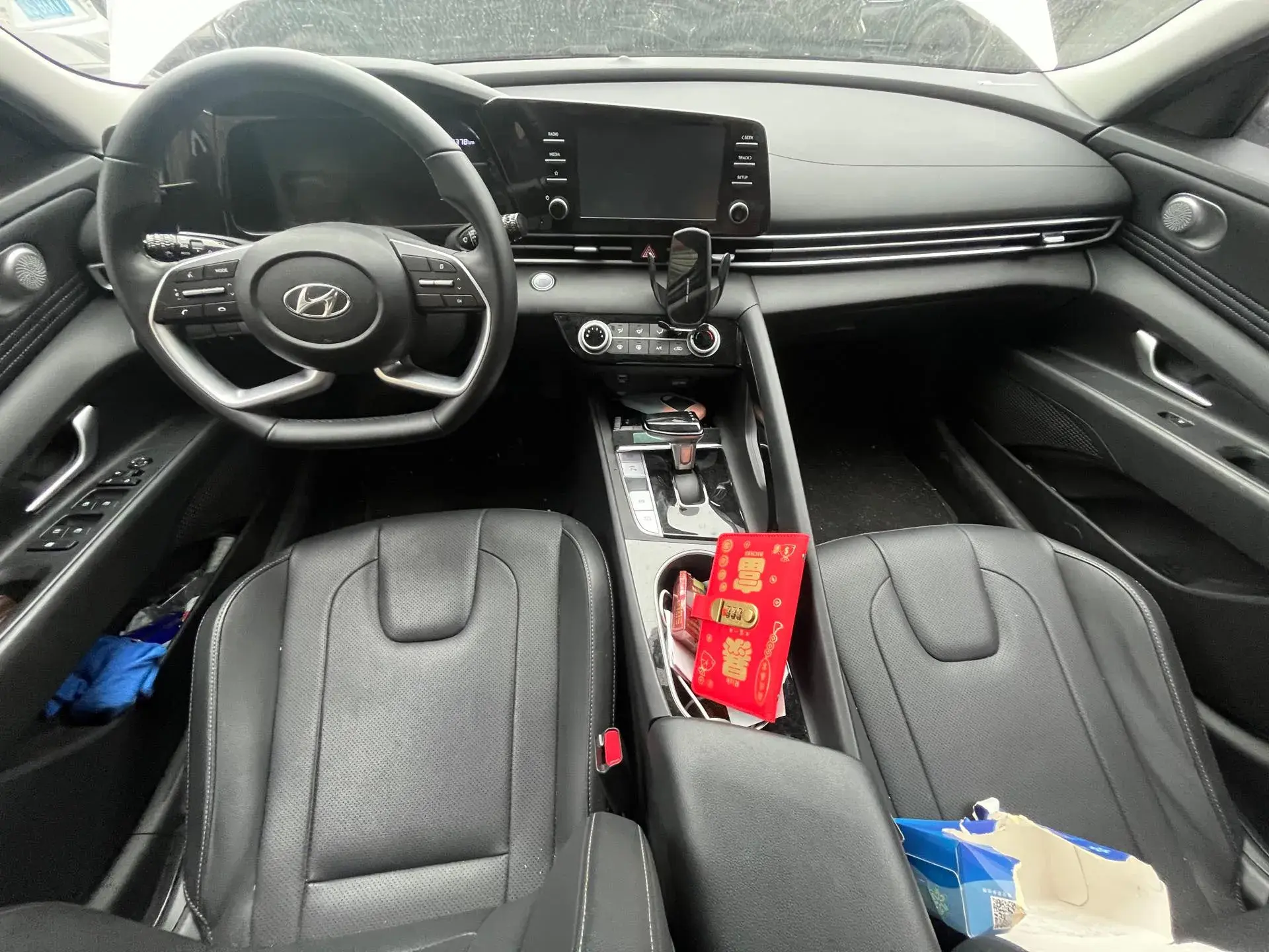 2022 HYUNDAI ELANTRA thumbnail 2