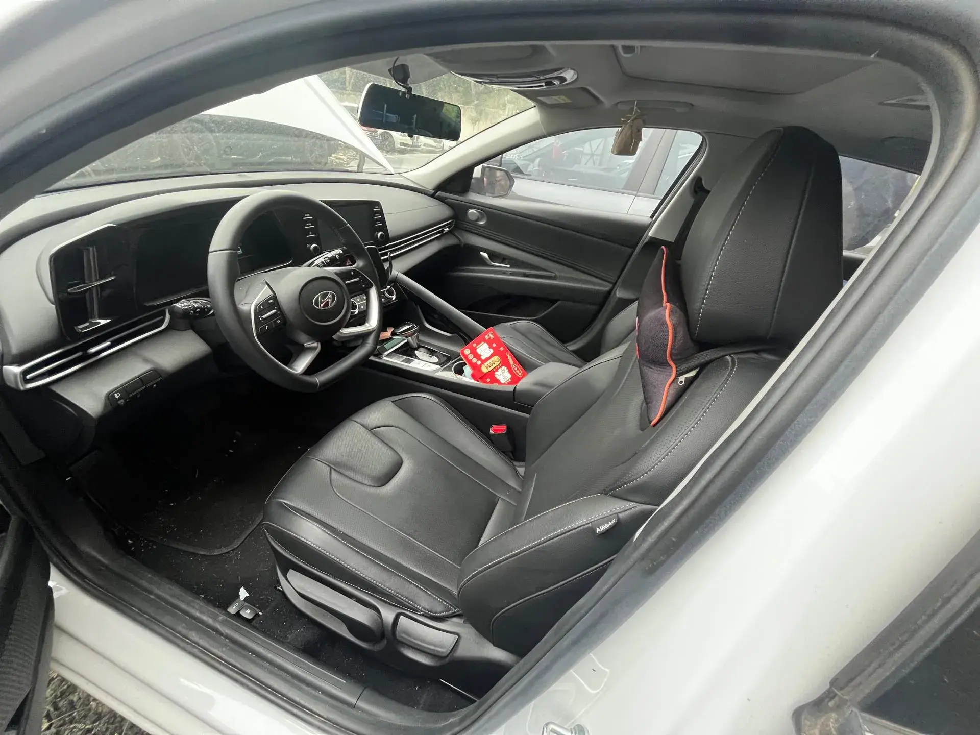 2022 HYUNDAI ELANTRA thumbnail 4