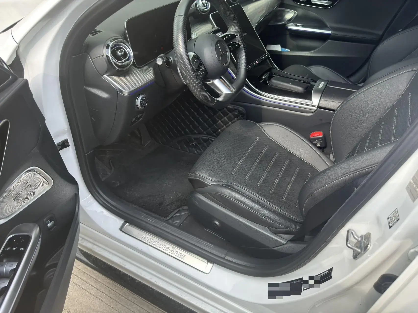 2024 MERCEDES-BENZ C thumbnail 2