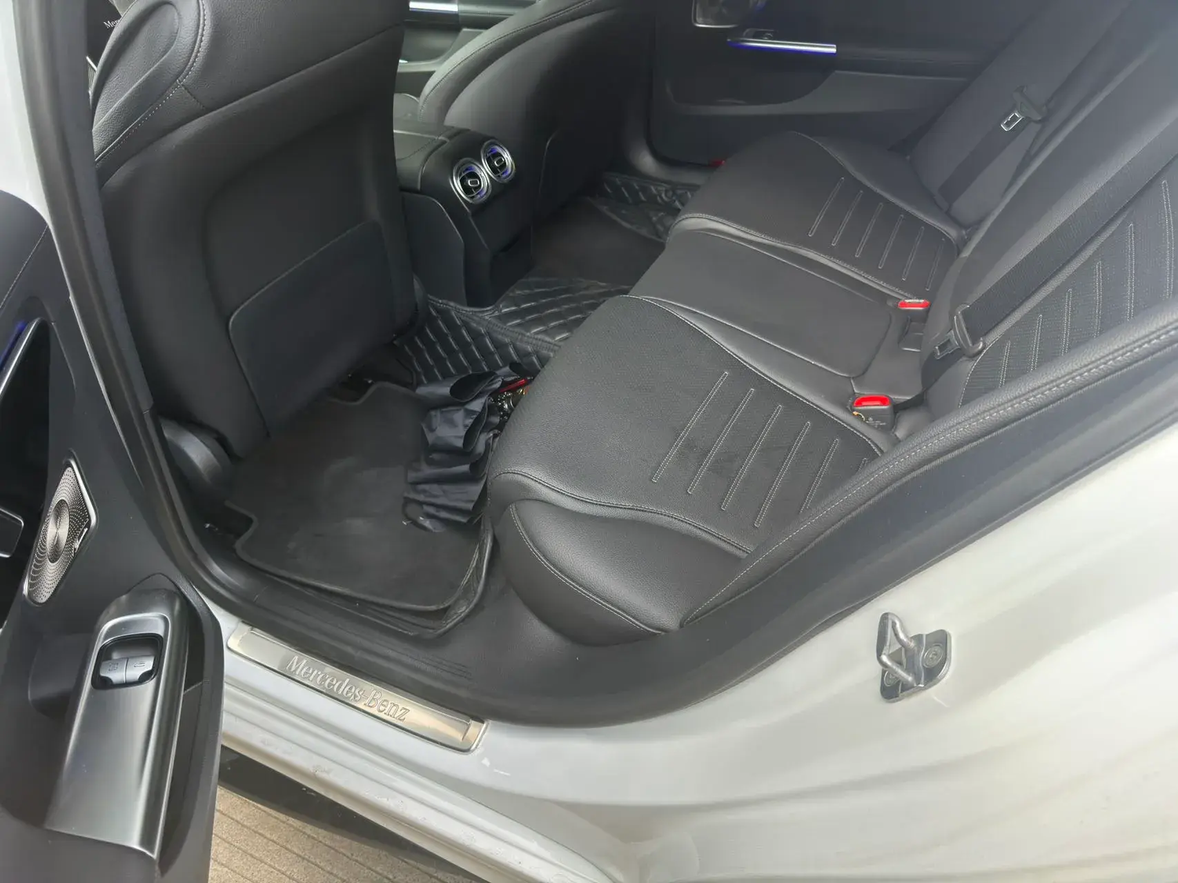 2024 MERCEDES-BENZ C thumbnail 3