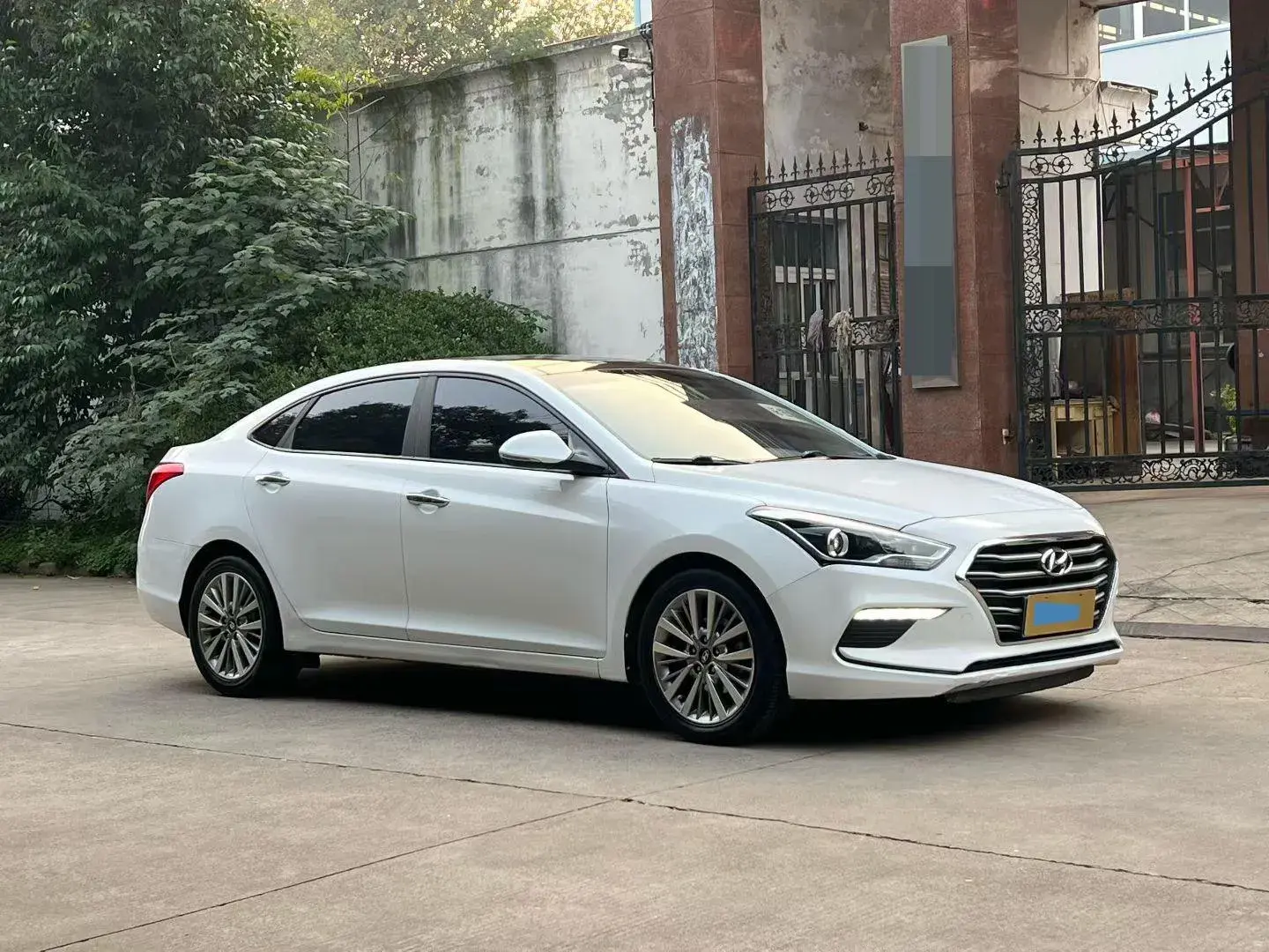 2017 HYUNDAI MISTRA thumbnail 2