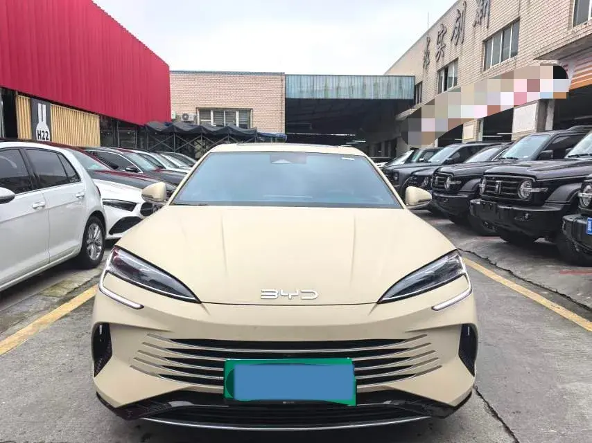 2024 BYD SEAL thumbnail 2