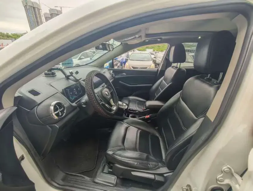 2019 BYD YUAN thumbnail 4