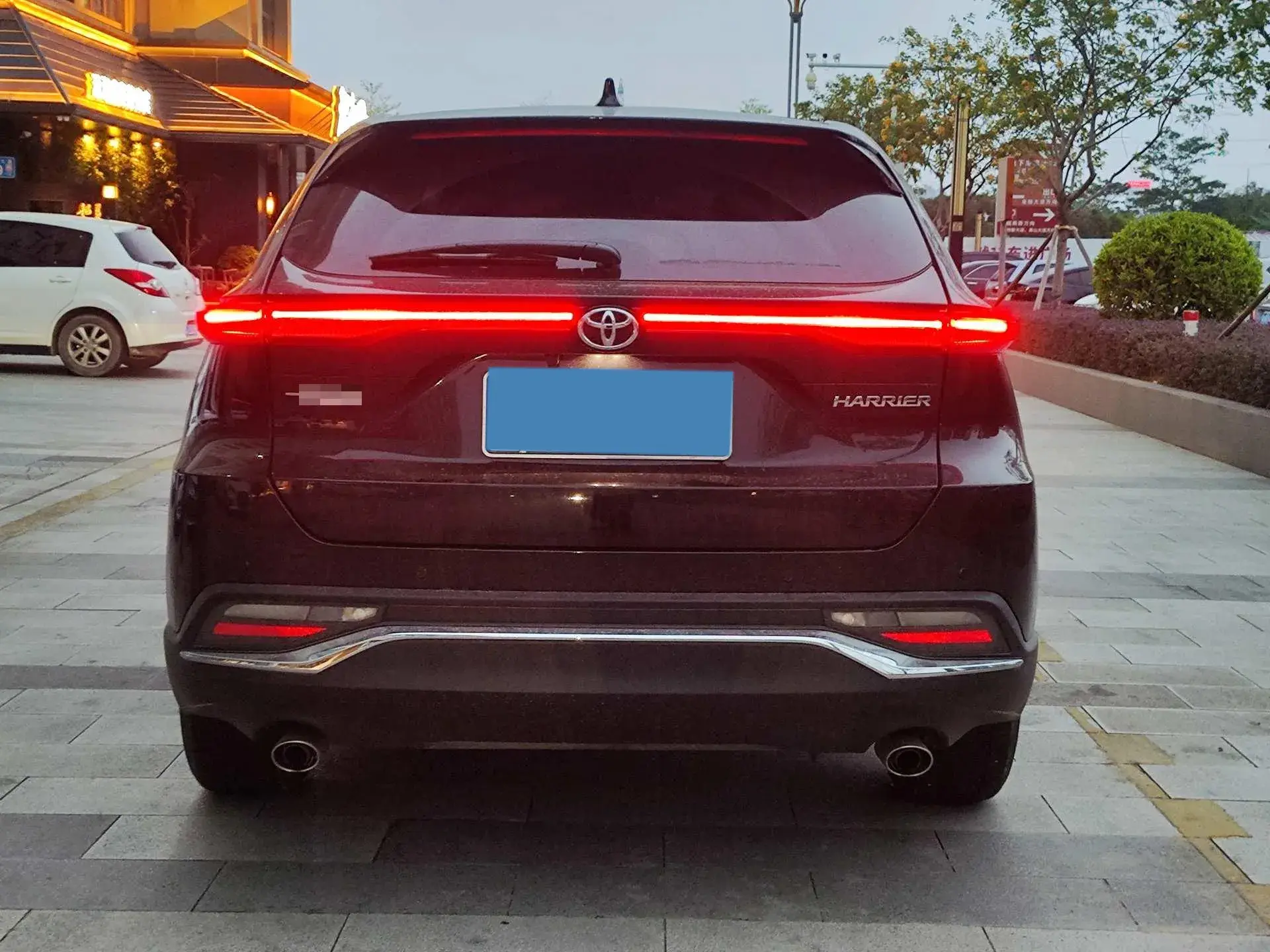 2024 TOYOTA HARRIER thumbnail 4