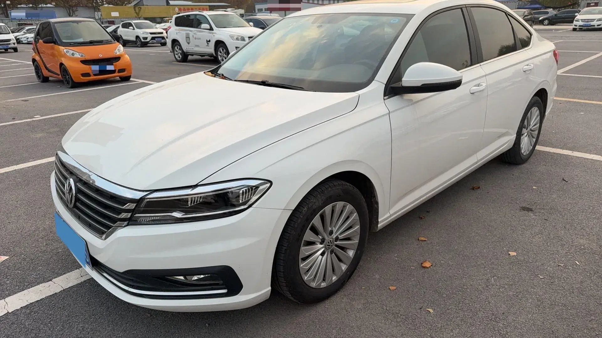 2019 VOLKSWAGEN LAVIDA view 1