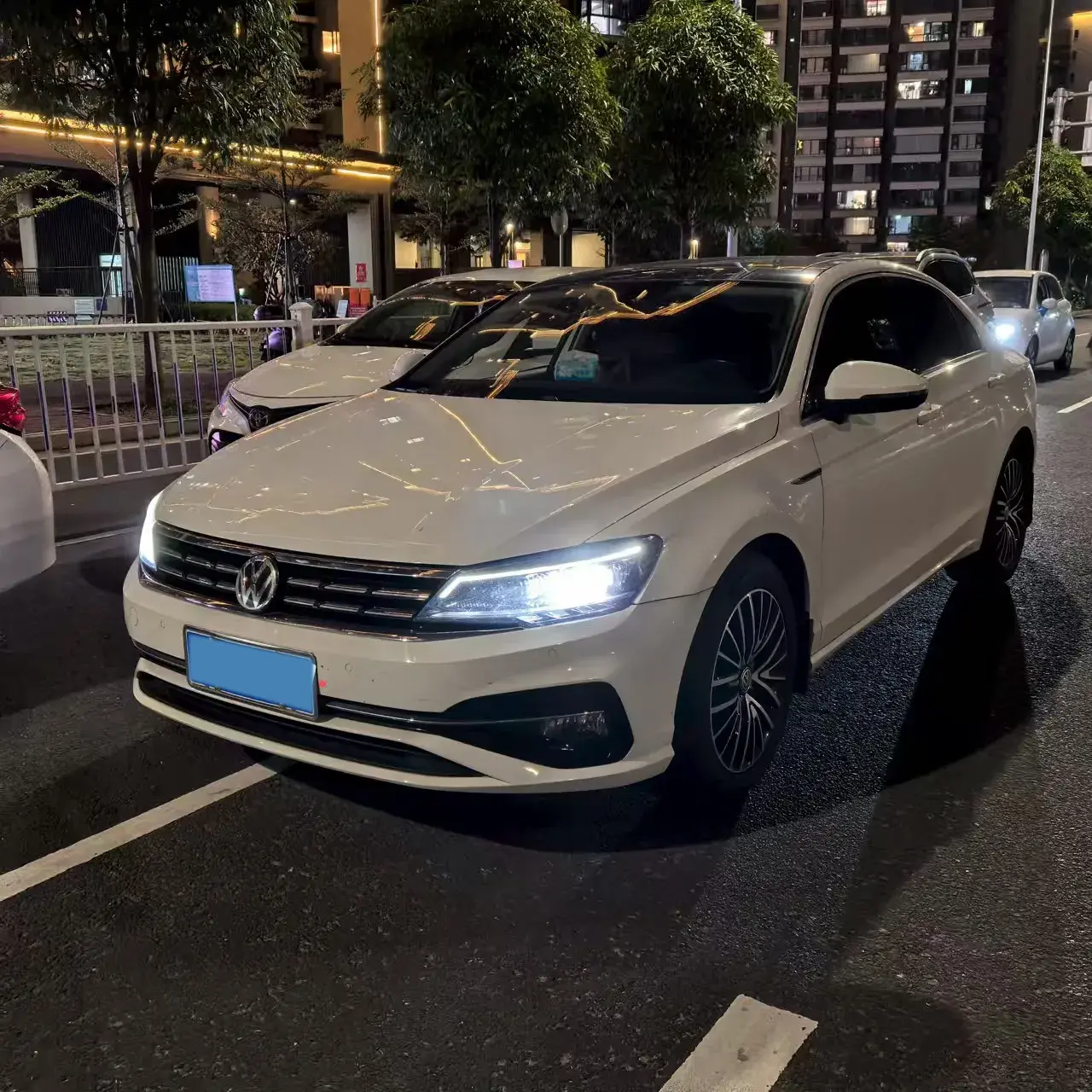 2019 VOLKSWAGEN LAMANDO view 1