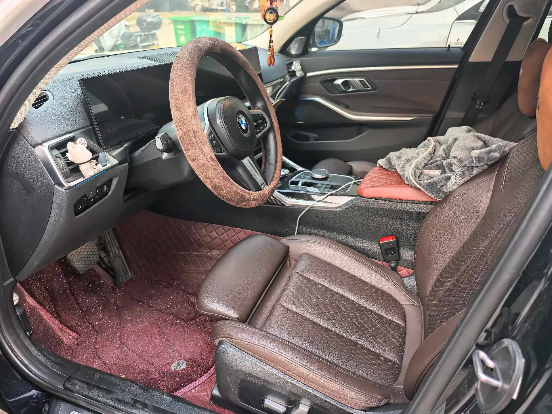 2023 BMW 3 thumbnail 4