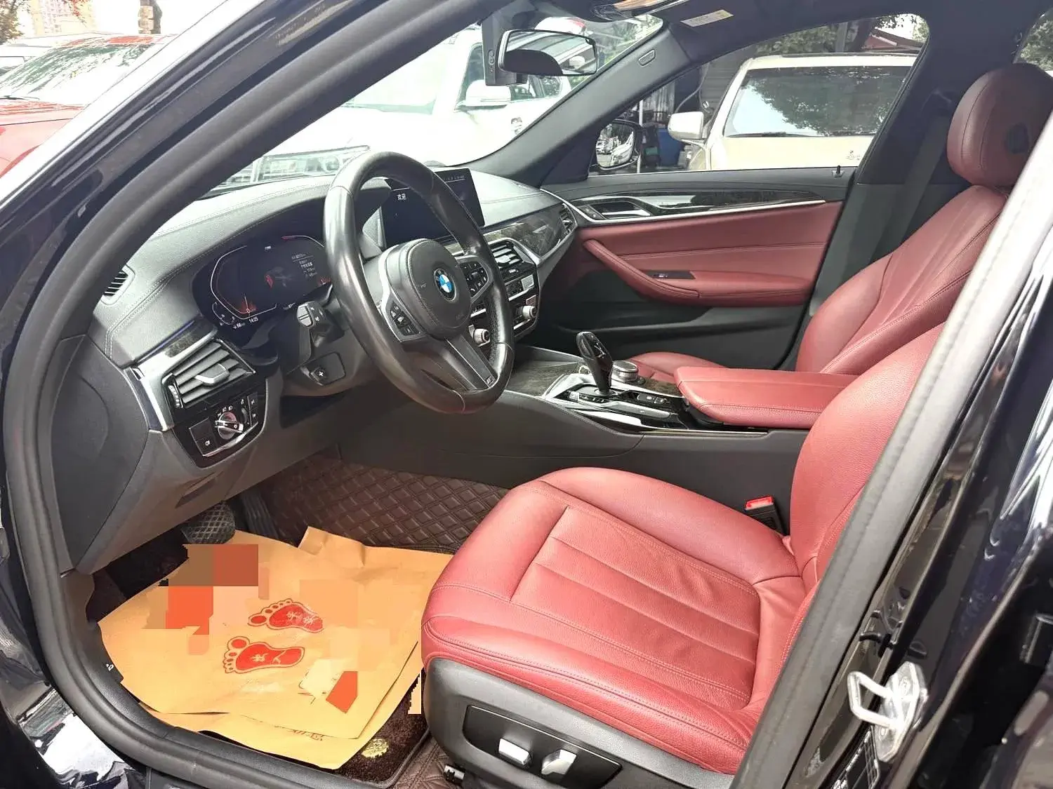 2020 BMW 5 thumbnail 4