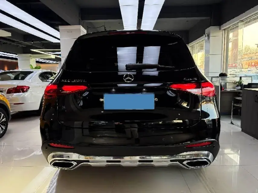 2023 MERCEDES-BENZ GLC thumbnail 3
