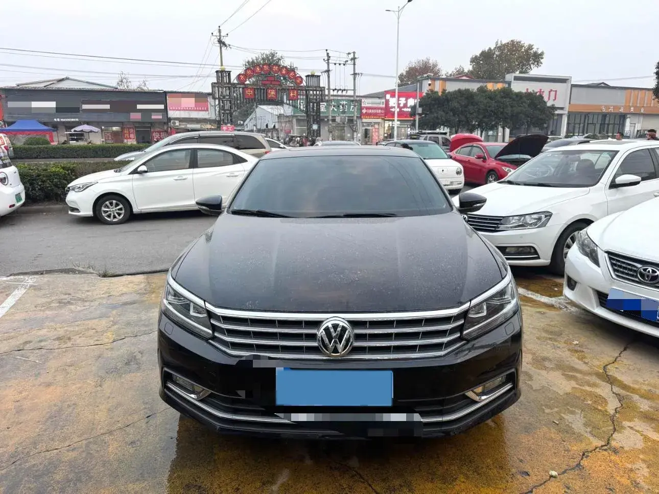 2017 VOLKSWAGEN PASSAT thumbnail 2