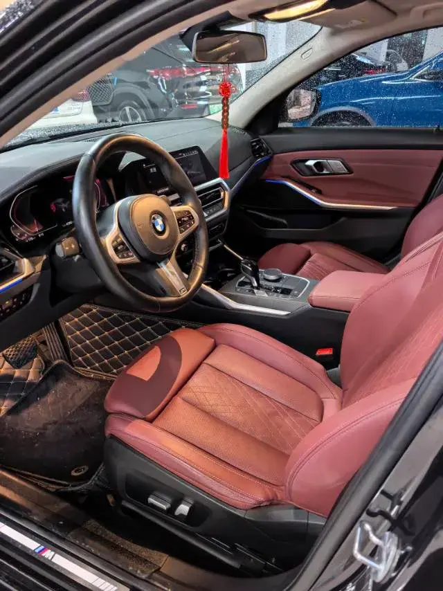 2022 BMW 3 thumbnail 2