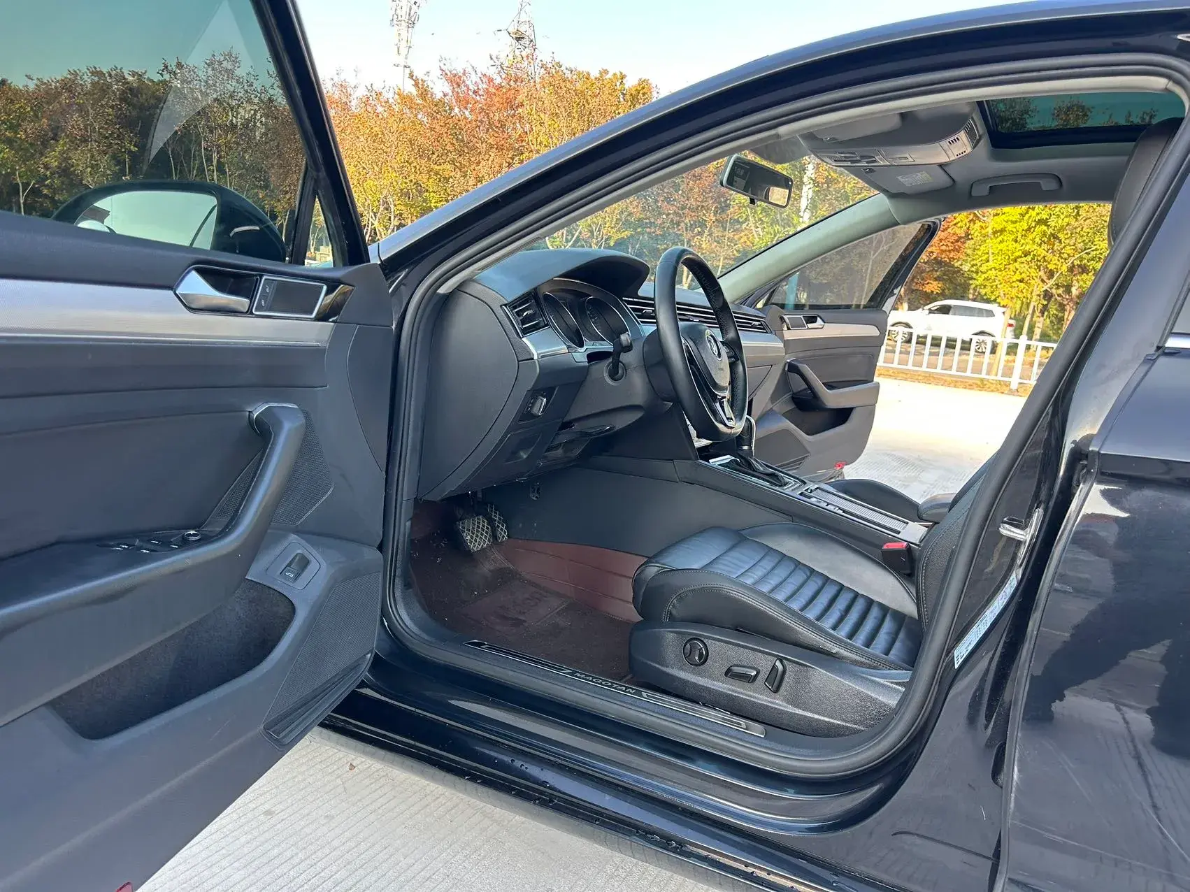 2018 VOLKSWAGEN MAGOTAN thumbnail 4