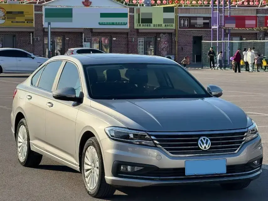 2018 VOLKSWAGEN LAVIDA thumbnail 3