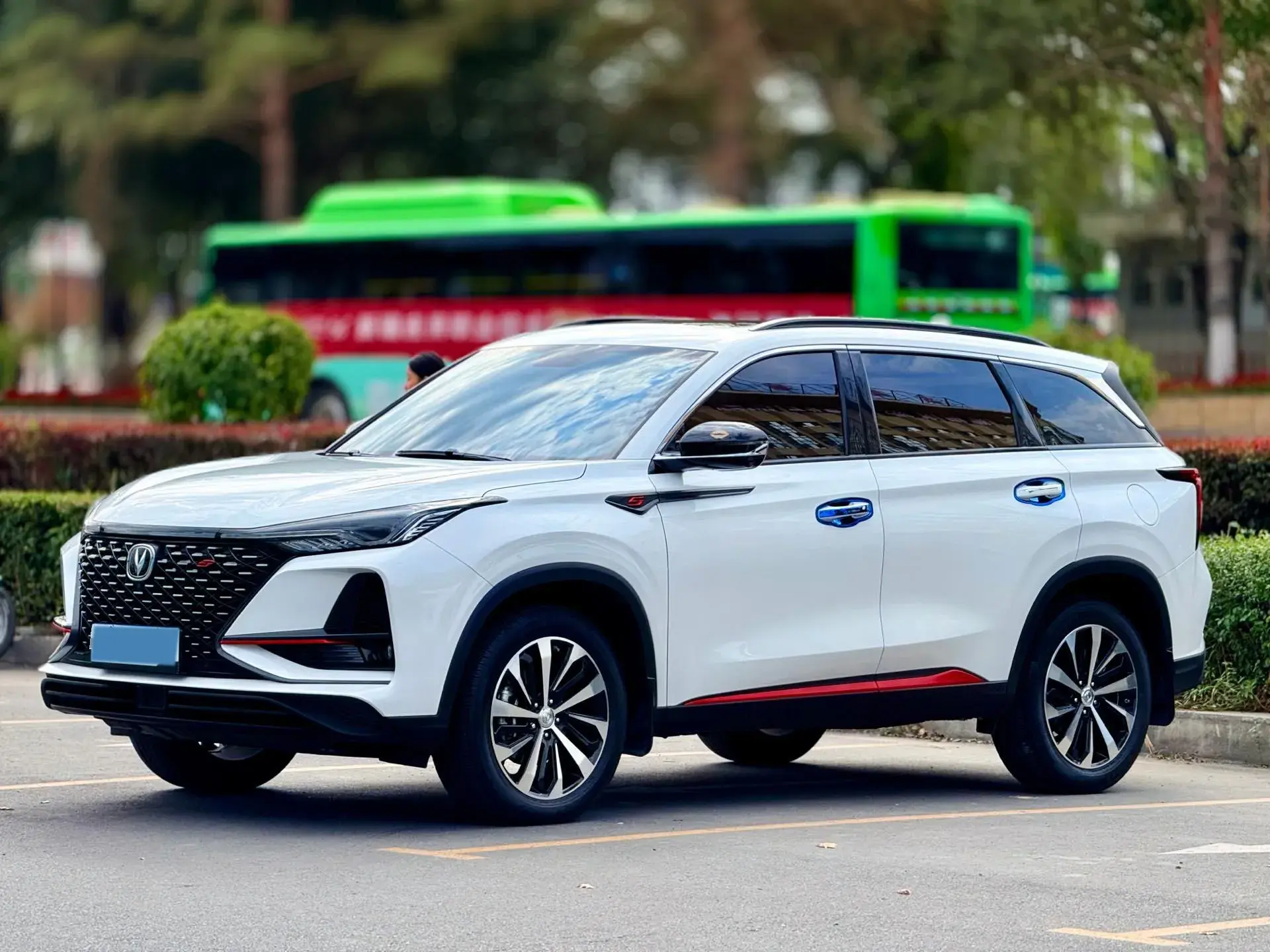 2022 CHANGAN CS75 view 1