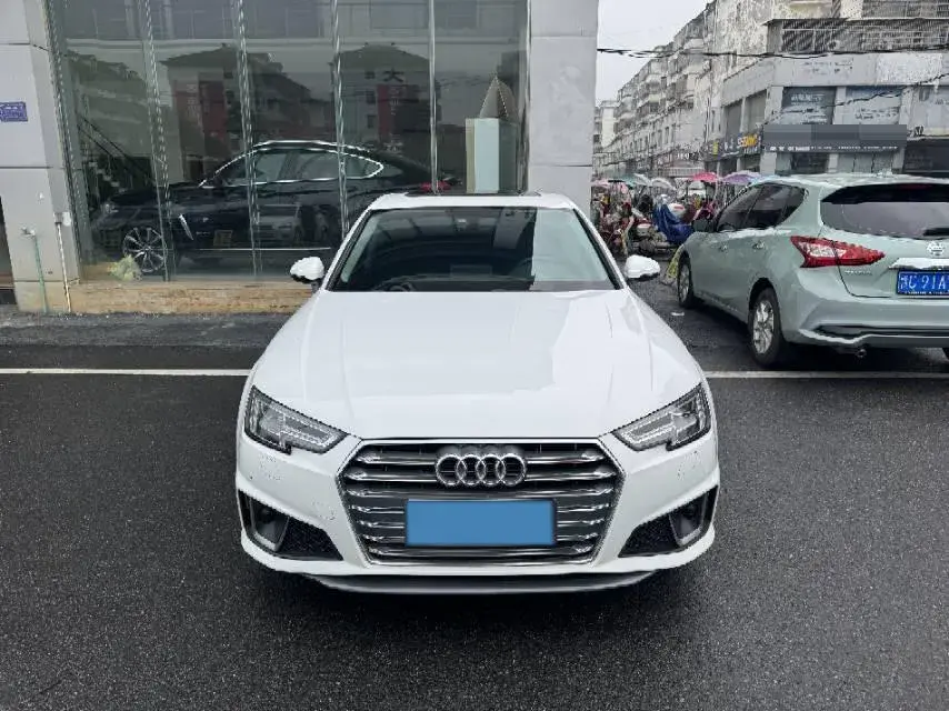 2019 AUDI A4L thumbnail 2