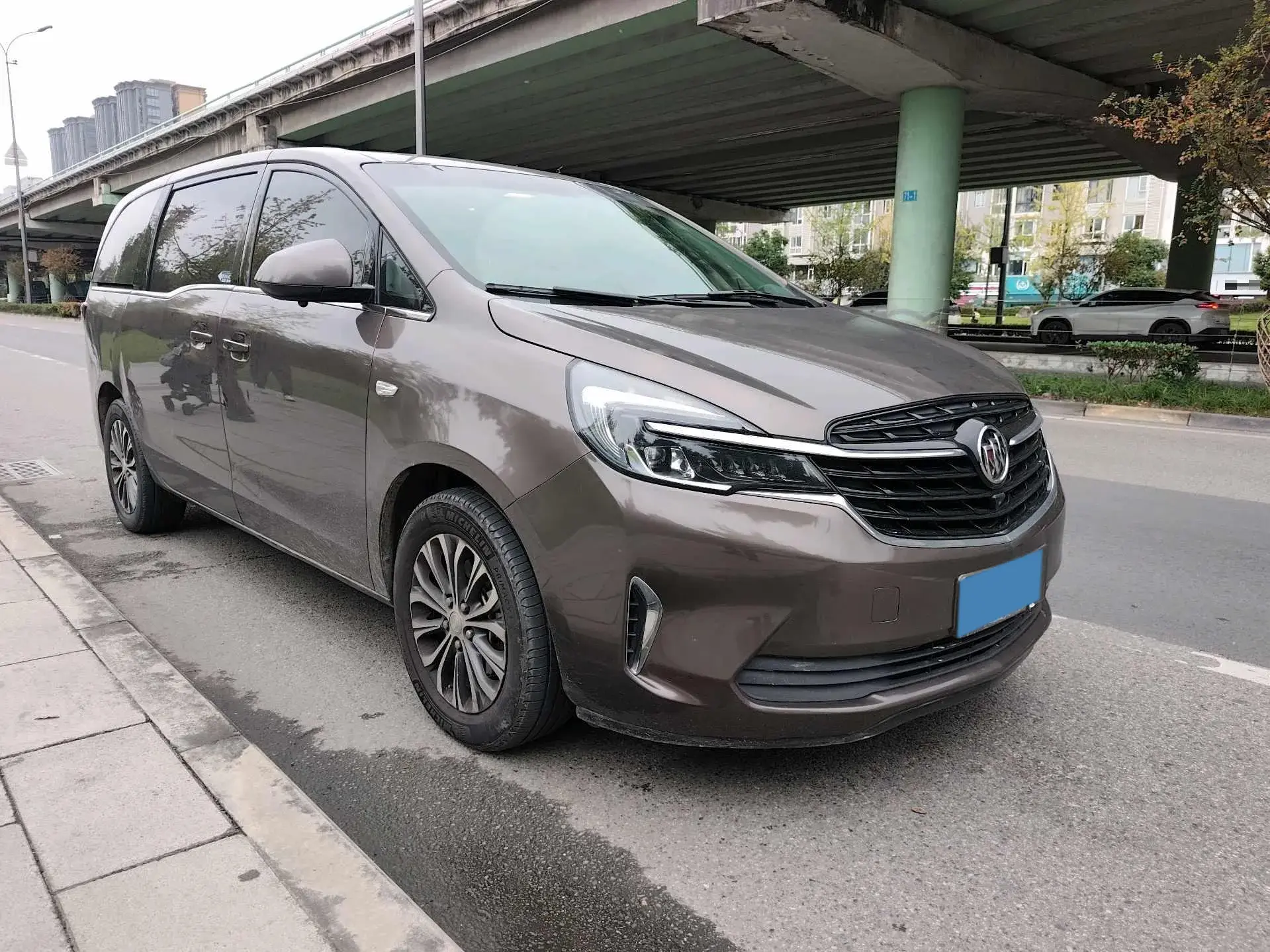 2021 BUICK GL8 thumbnail 2