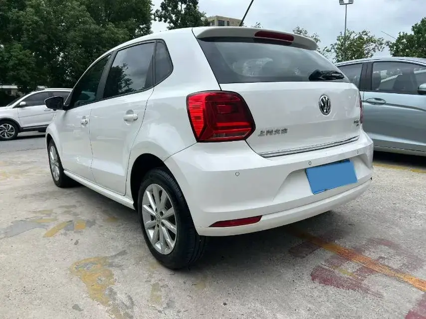 2018 VOLKSWAGEN POLO thumbnail 3
