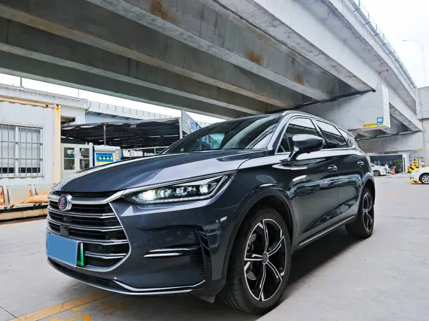 2021 BYD TANG view 1