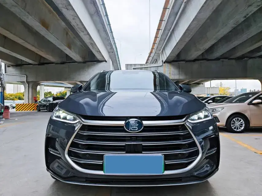 2021 BYD TANG thumbnail 2