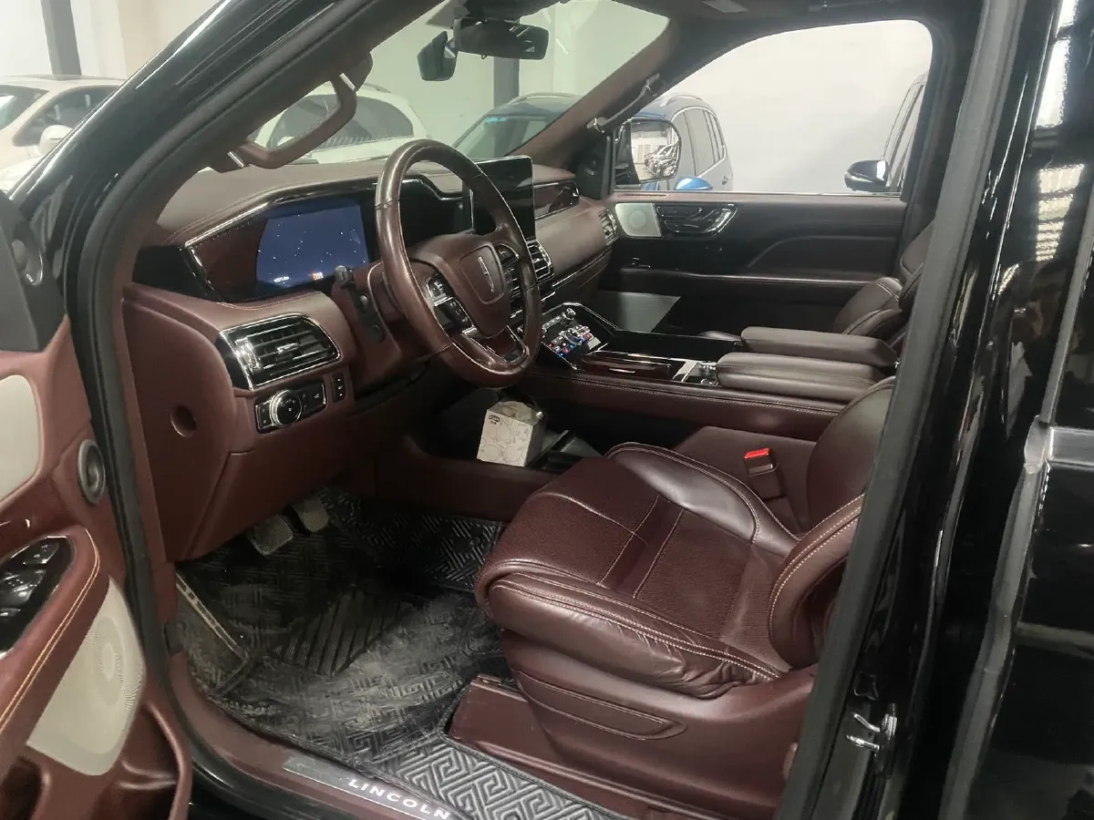 2020 Lincoln Navigator 3.5T 388HP V6 10AT,autocango,china used car exporter,china ev exporter,chinese used car exporter,chinese used ev exporter