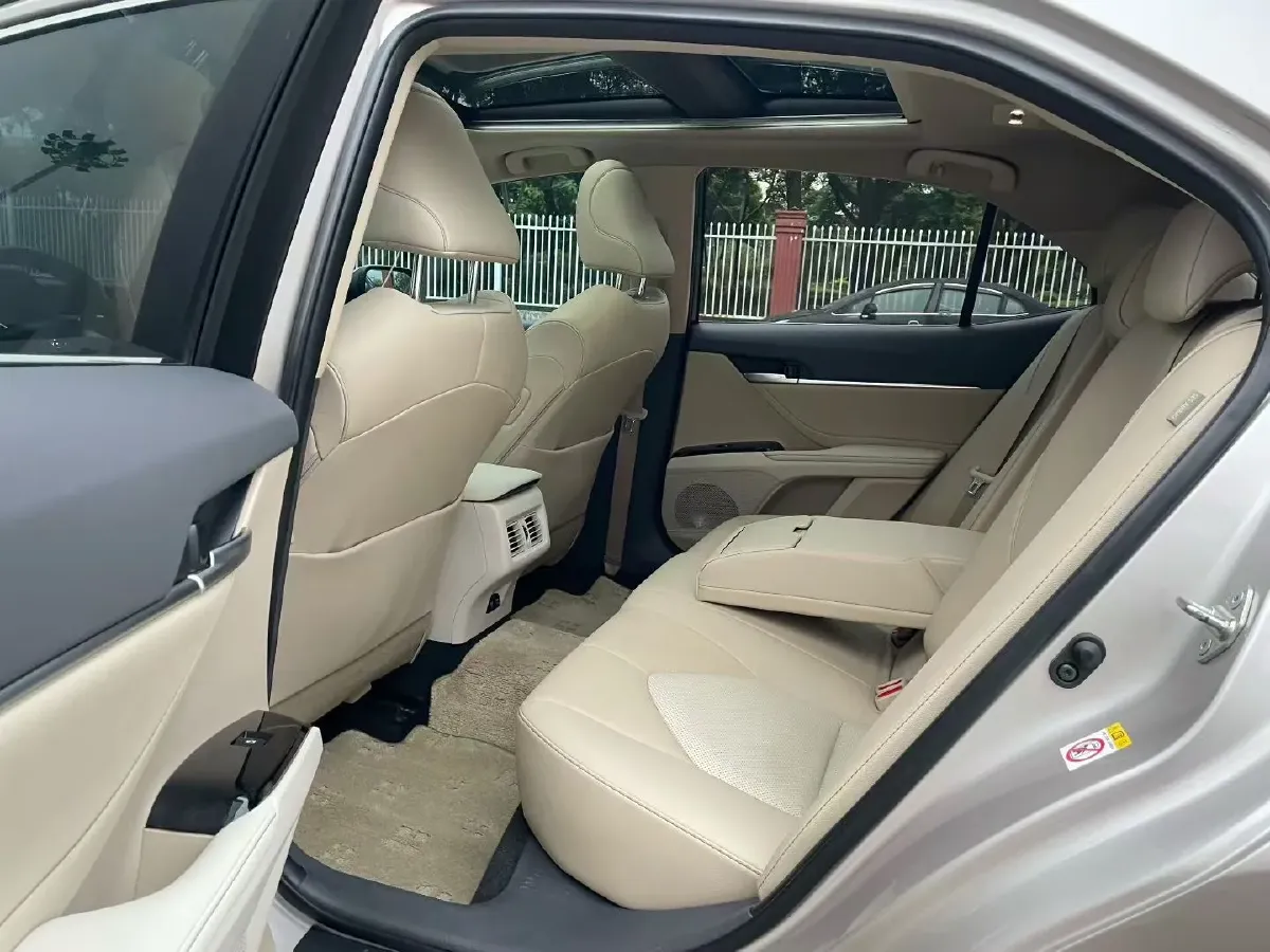 2018 Toyota Camry 2.5L 209HP L4 8AT,autocango,china used car exporter,china ev exporter,chinese used car exporter,chinese used ev exporter