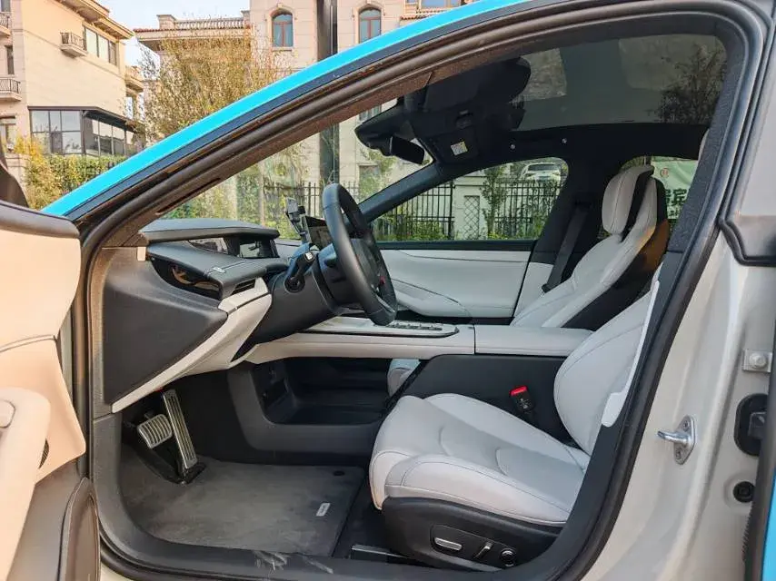 2024 MI SU7 thumbnail 4