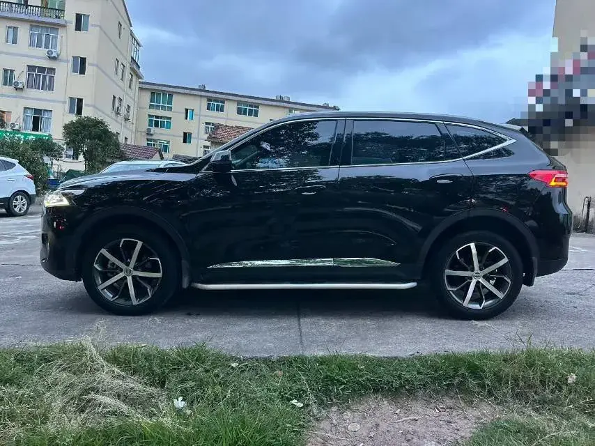 2020 HAVAL F7 thumbnail 3