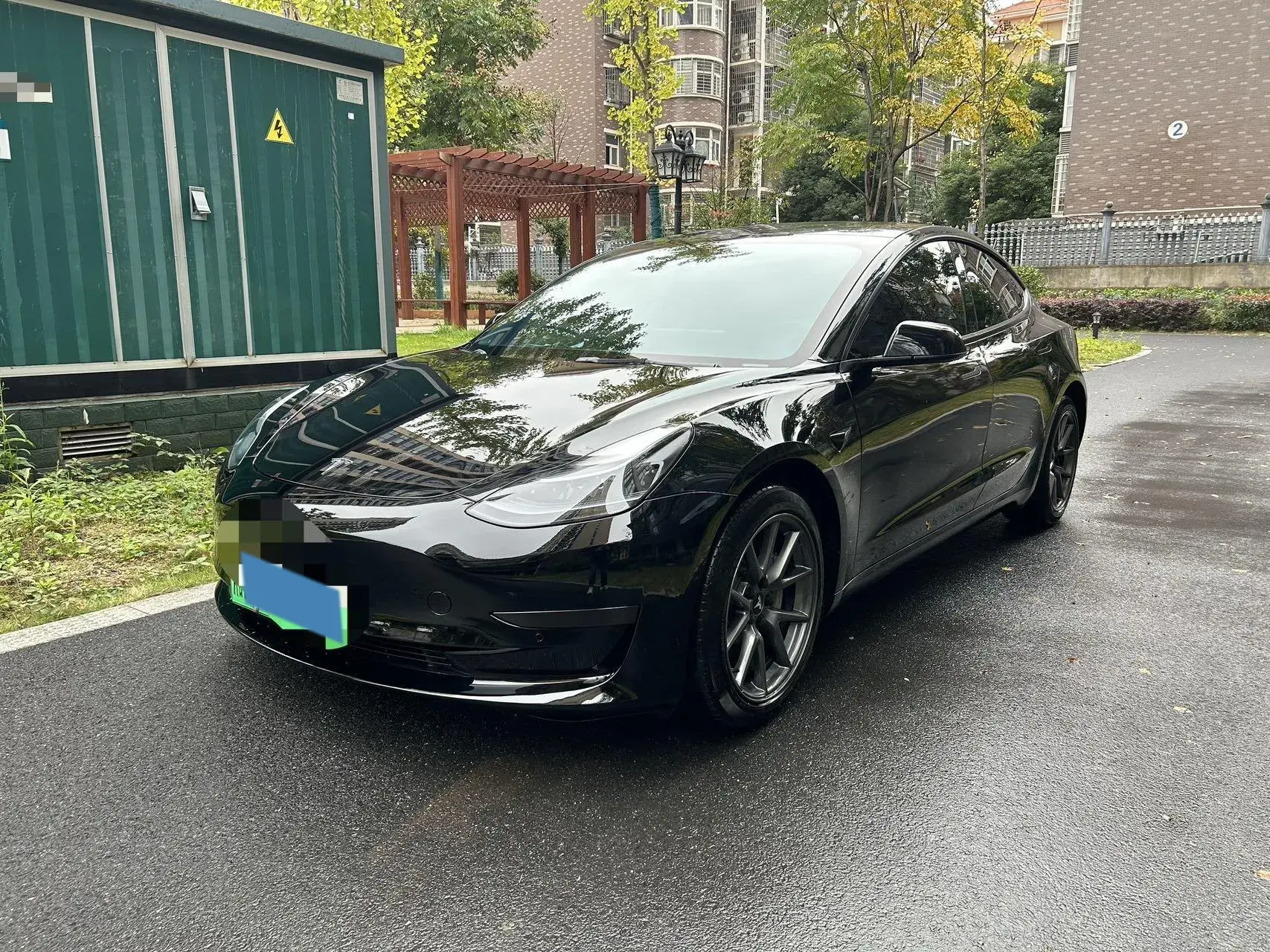 2022 TESLA MODEL view 1