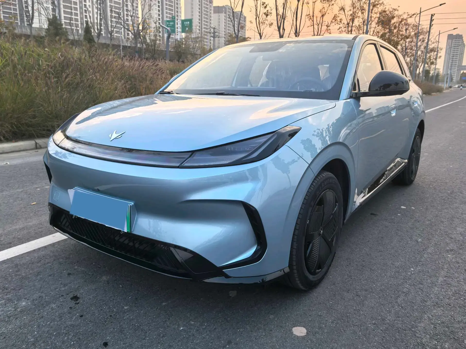 2025 ARCFOX T1 view 1