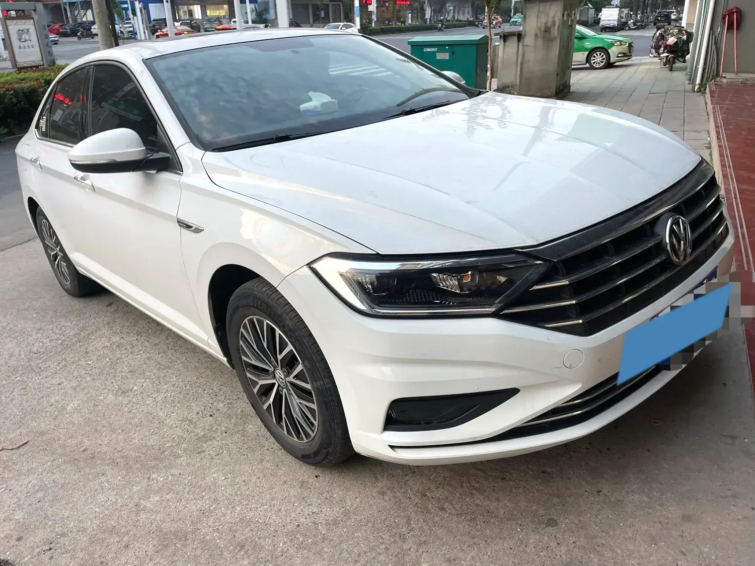 2021 VOLKSWAGEN SAGITAR thumbnail 2