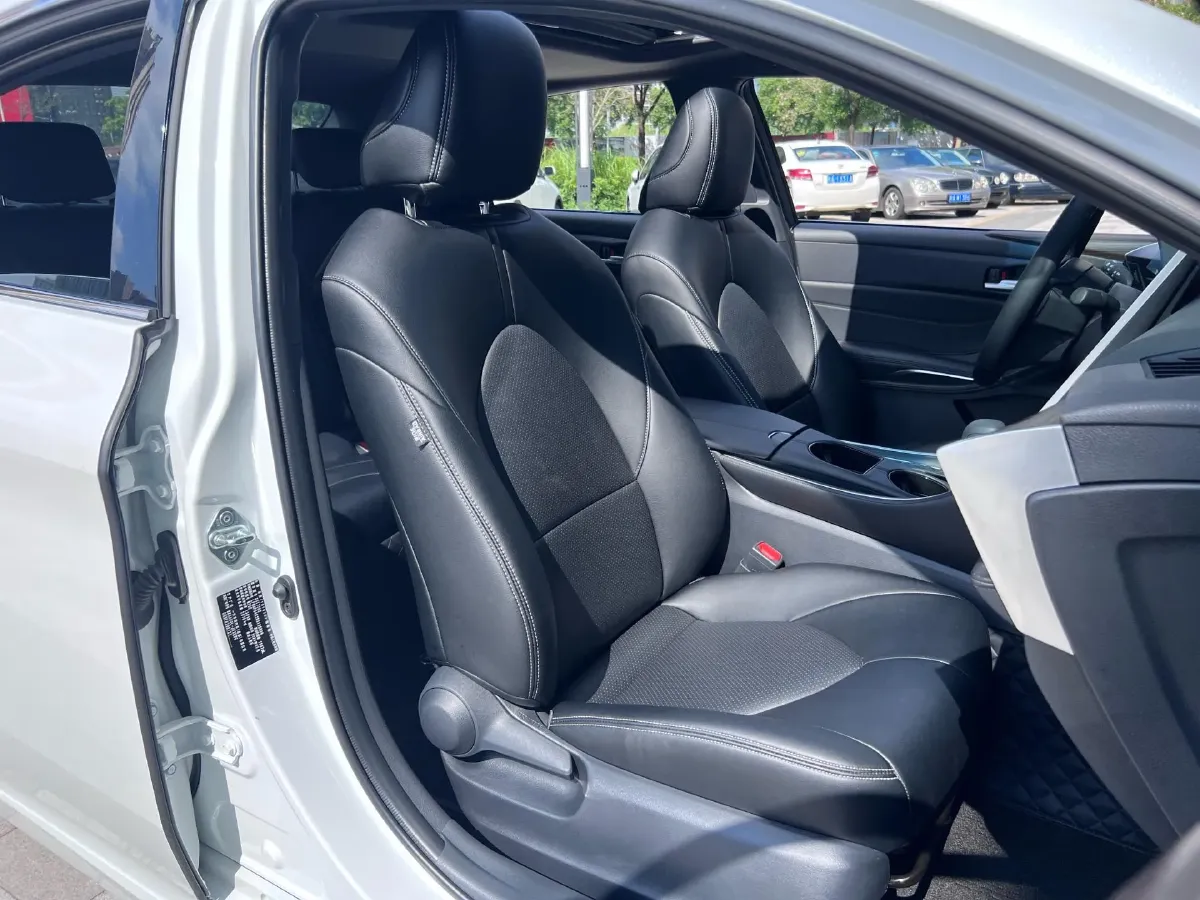 2023 Toyota Avalon 2.0L 177HP L4 CVT,autocango,china used car exporter,china ev exporter,chinese used car exporter,chinese used ev exporter