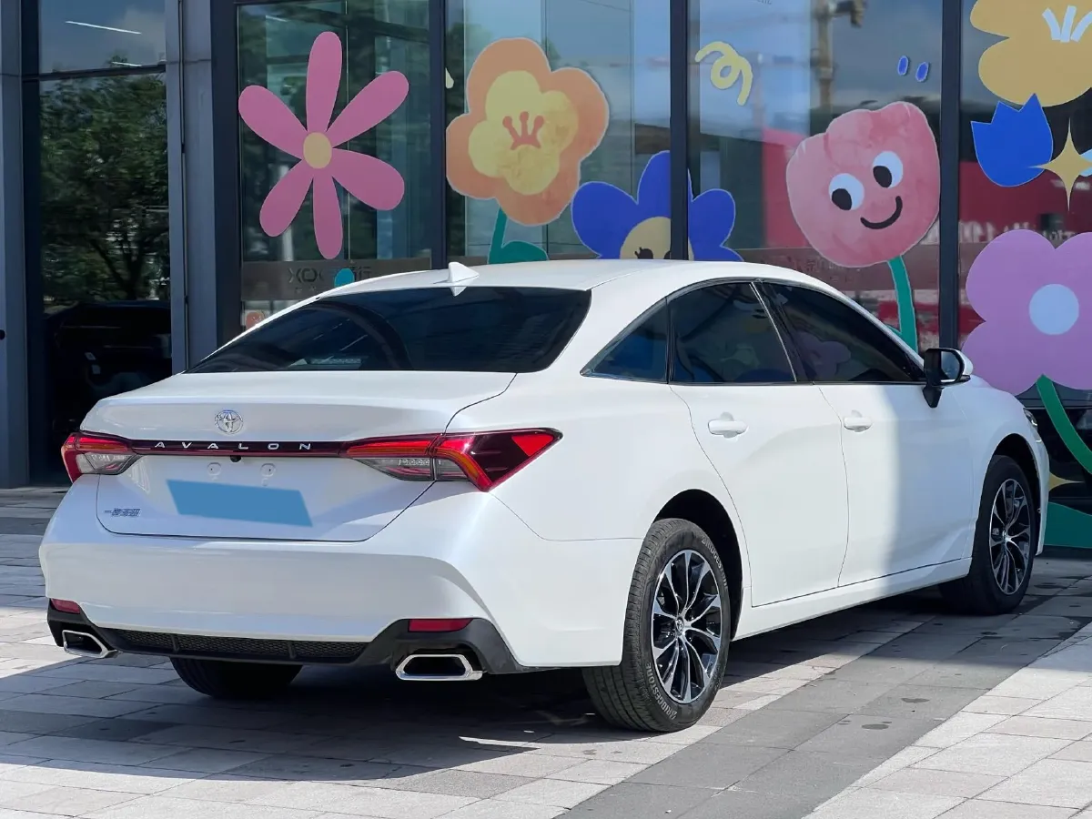 2023 Toyota Avalon 2.0L 177HP L4 CVT,autocango,china used car exporter,china ev exporter,chinese used car exporter,chinese used ev exporter