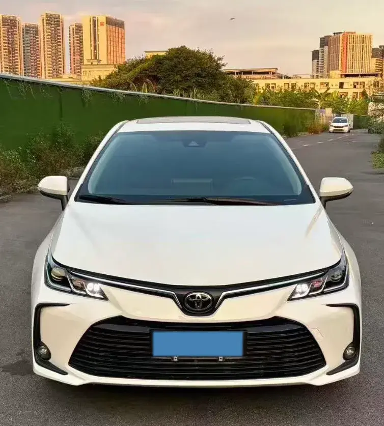 2022 TOYOTA COROLLA thumbnail 4