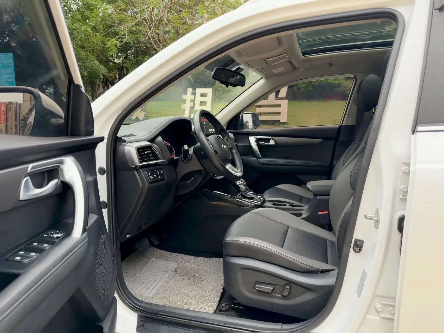 2019 KIA SPORTAGE thumbnail 4