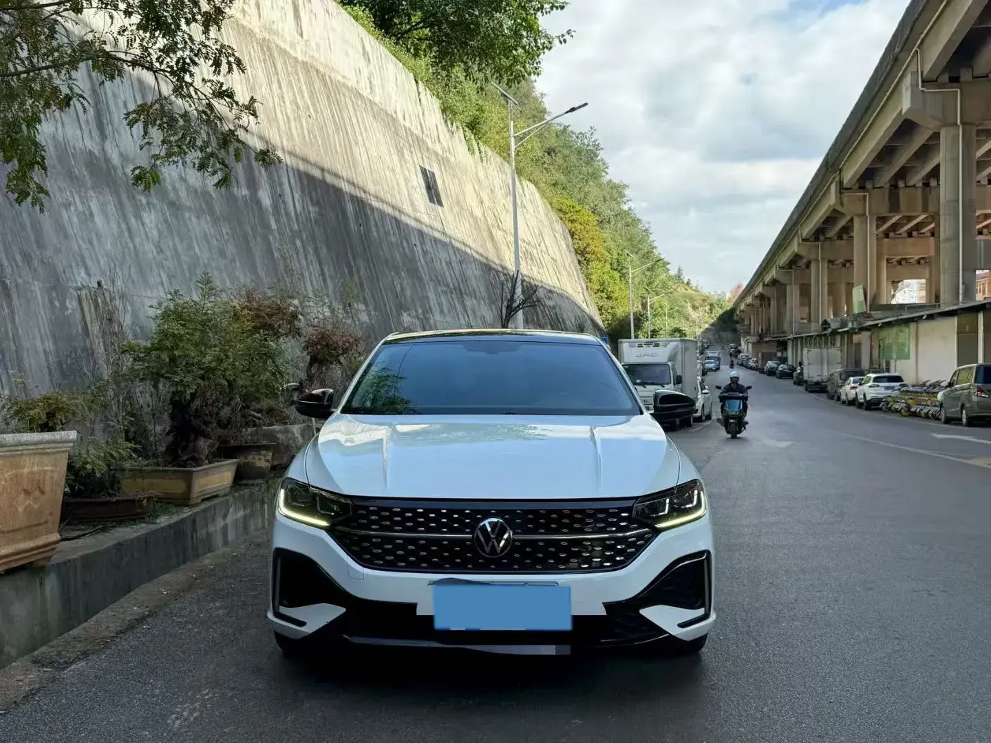 2023 VOLKSWAGEN LAVIDA thumbnail 2