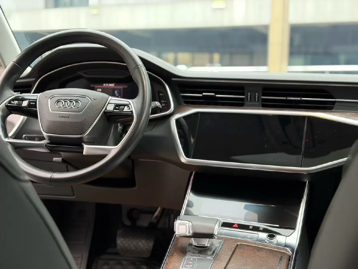 2020 Audi A6 3.0T 340HP V6 7DCT,autocango,china used car exporter,china ev exporter,chinese used car exporter,chinese used ev exporter