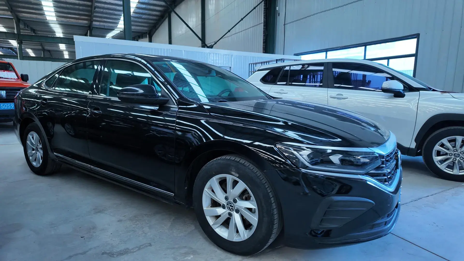 2022 VOLKSWAGEN PASSAT thumbnail 2