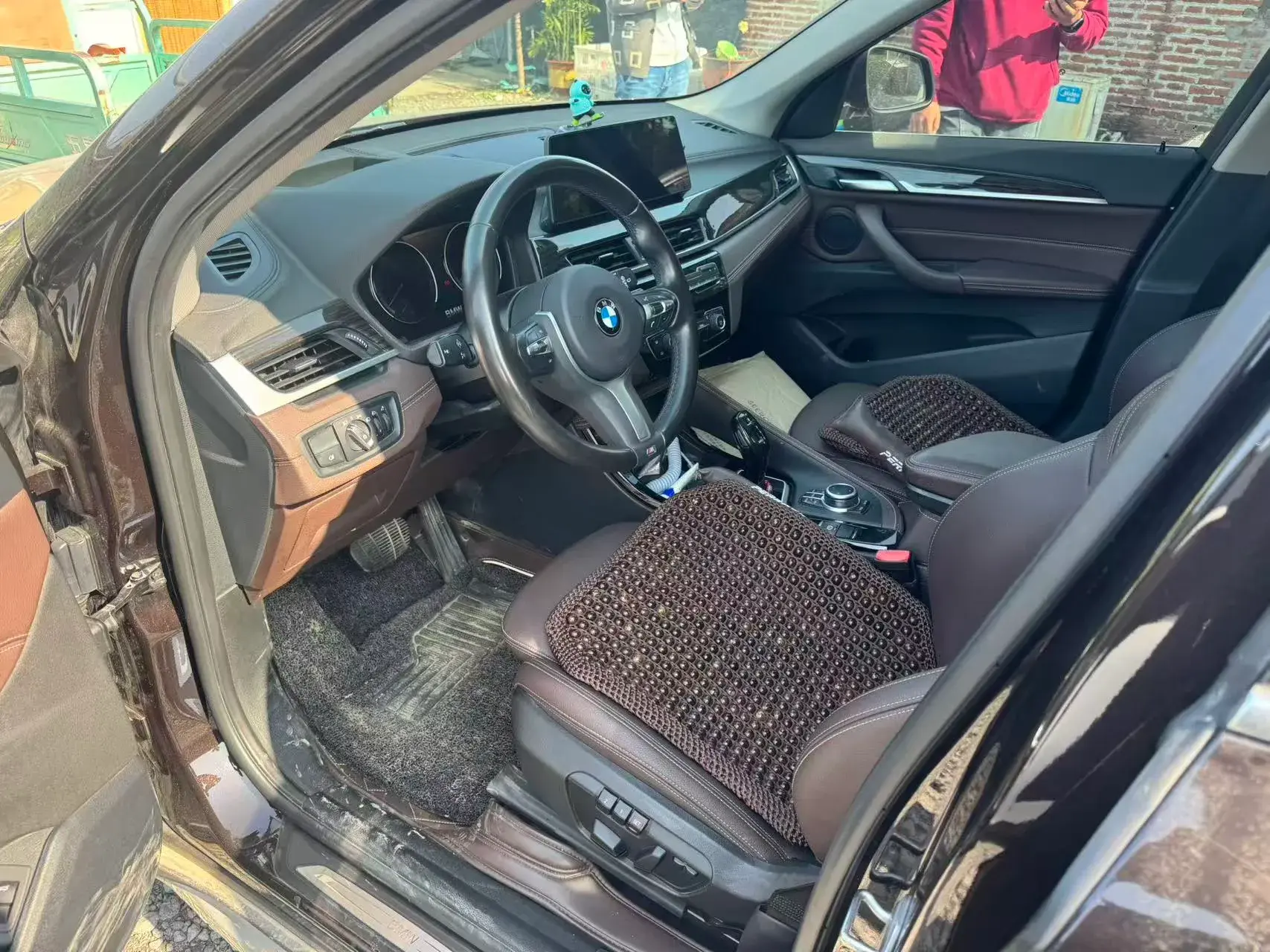 2020 BMW X1 thumbnail 2