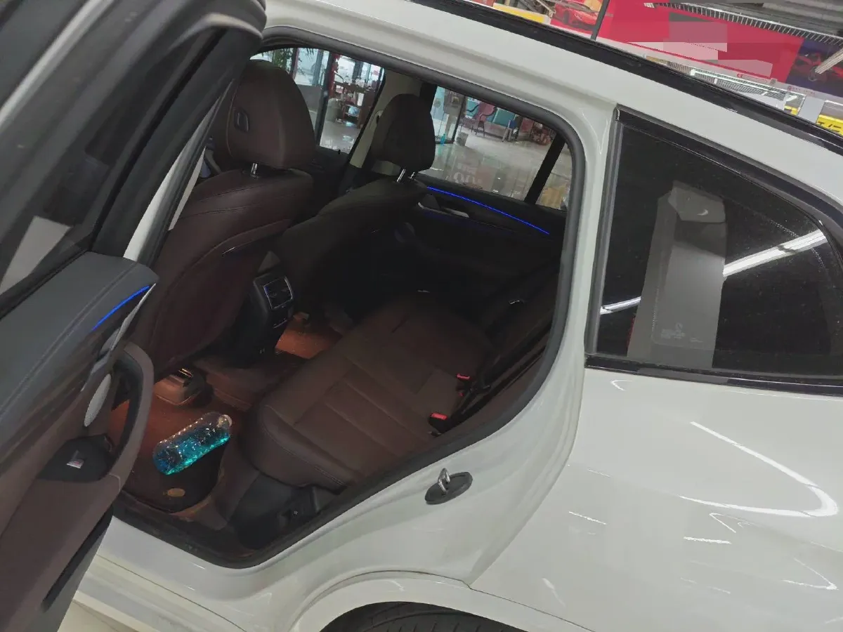 2023 BMW X3 2.0T 245HP L4 8AT,autocango,china used car exporter,china ev exporter,chinese used car exporter,chinese used ev exporter