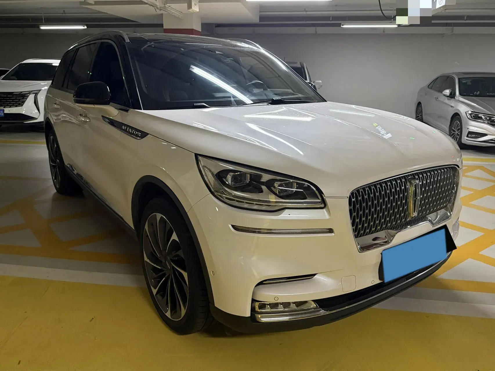 2021 LINCOLN AVIATOR thumbnail 3