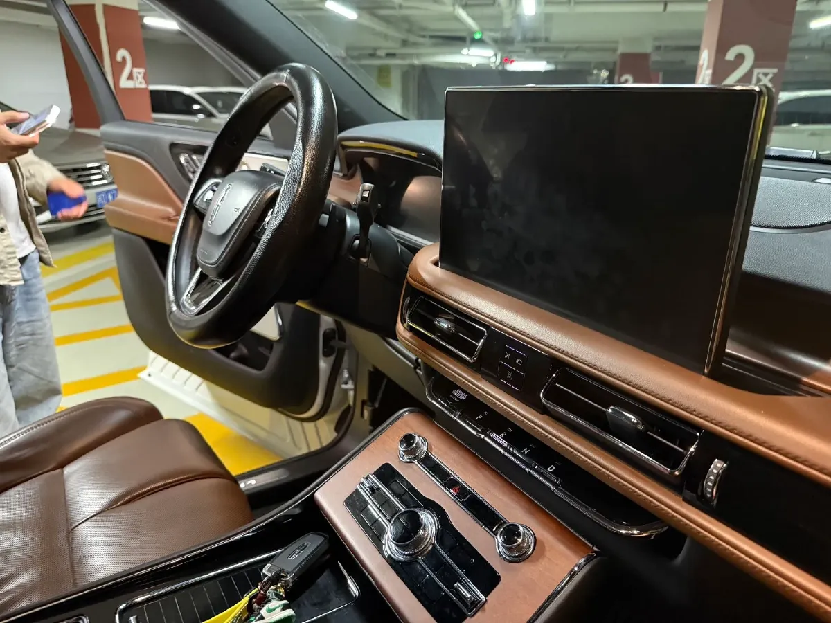 2021 Lincoln Aviator 3.0T 355HP V6 10AT,autocango,china used car exporter,china ev exporter,chinese used car exporter,chinese used ev exporter