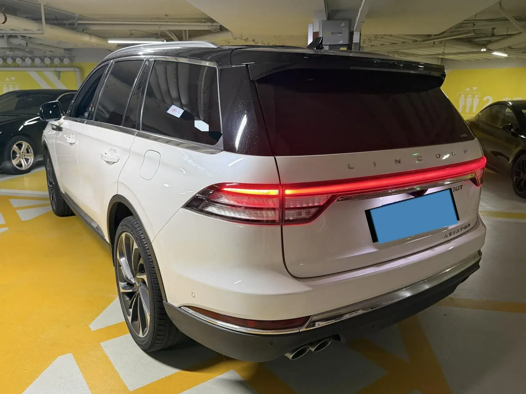 2021 LINCOLN AVIATOR thumbnail 4