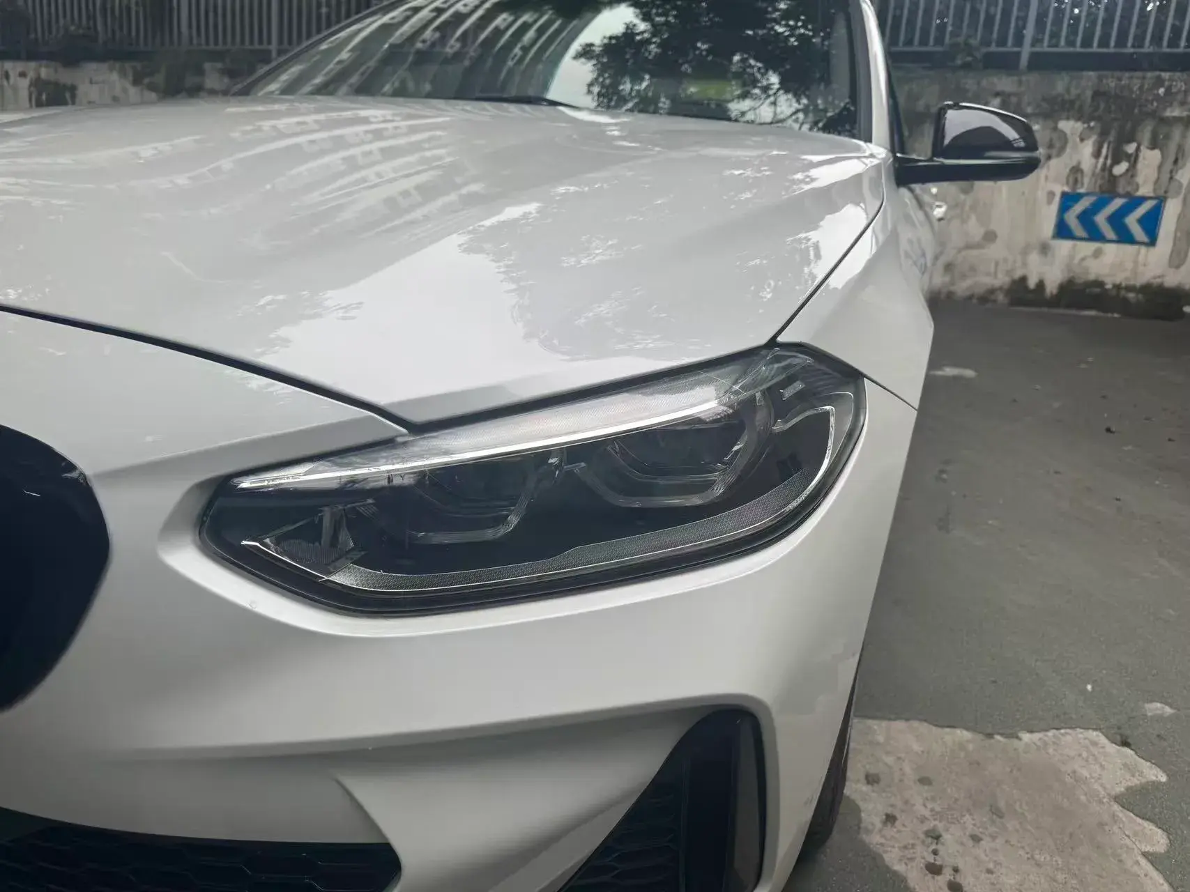 2022 BMW 1 thumbnail 4